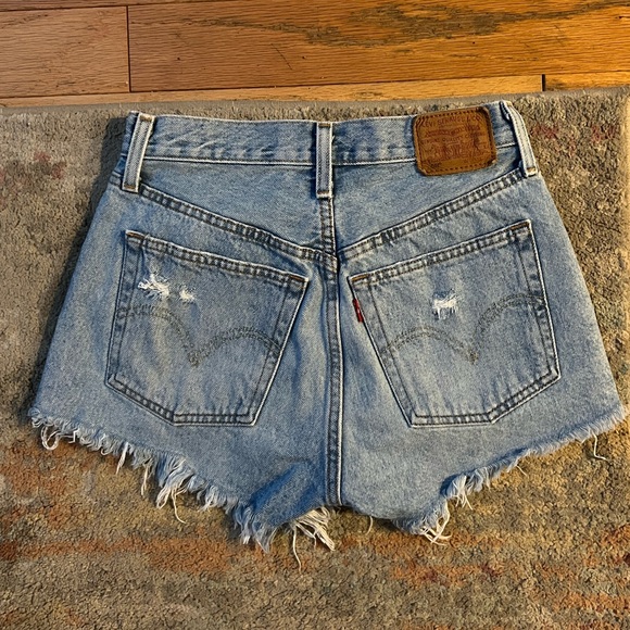 Levi’s 501 Original Short - Picture 6 of 8